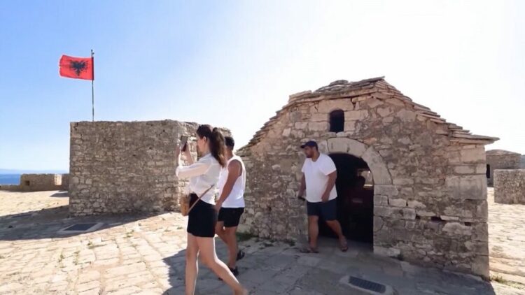 Rreth 1 milion të huaj erdhën në maj/ INSTAT: 95 % ishin nga Europa