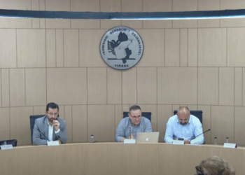 KAS rrëzon kërkesën e PS-së për leximin e votave të rinumëruara
