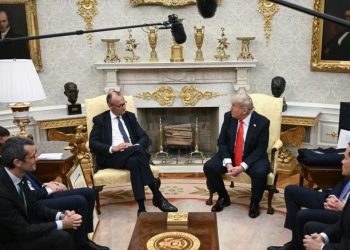 Merz i thotë Trumpit se dëshiron më shumë presion ndaj Rusisë