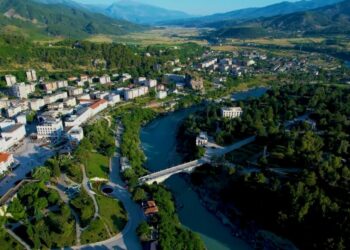 Përmeti, tradita dhe natyra e egër po ndihmojnë në zhvillimin e turizmit