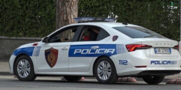 Ngjarja në Fushë-Krujë/Qëllohet me armë ndaj lokalit të ish-shoferit të Arjan Ndojës