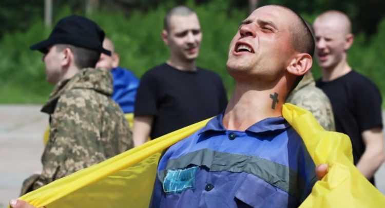 Rusia thotë se ka nisur këmbimin e të burgosurve të luftës me Ukrainën