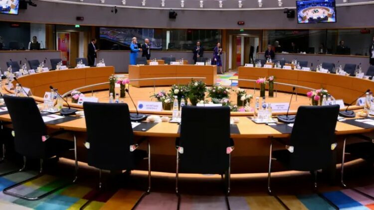 BE pa sanksione të reja kundër Rusisë, zgjat ato në fuqi