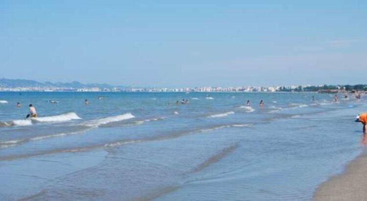 Humb jetën një turiste te Shkëmbi i Kavajës