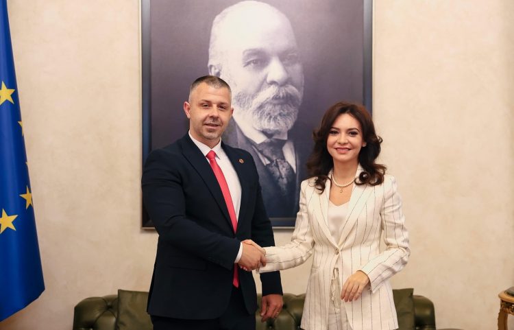 Spiropali pret në takim Kryetarin e Këshillit Kombëtar Shqiptar në Serbi