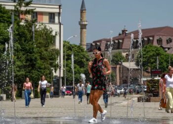Ballkani përballet me temperatura përvëluese