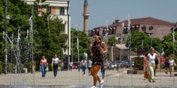 Ballkani përballet me temperatura përvëluese