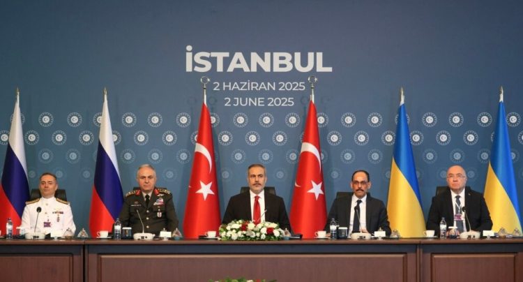 Ukraina dhe Rusia përfundojnë bisedimet, pajtohen për këmbim të të burgosurve