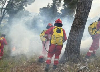 Qirinjtë në vendin e shenjtë dyshohet se shkaktuan zjarrin në Krastë të Elbasanit