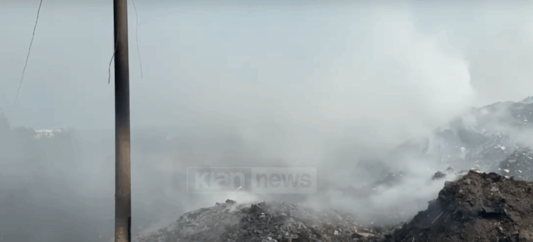 Zjarr masiv pranë magazinave të Bashkisë Lezhë/ Tymi mbulon zonën, dyshime për..