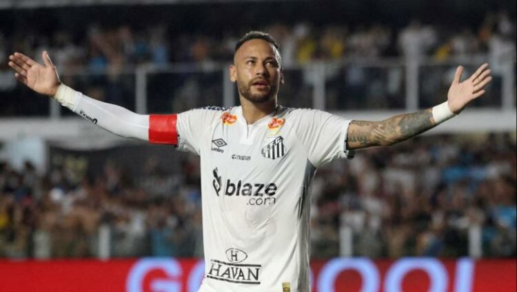 Neymar rinovon me Santos deri në fund të vitit 2025