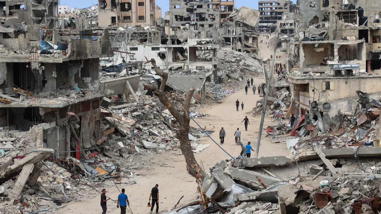 U qëlluan ndërsa ishin në pritje për ndihma  69 persona humbin jetën në Gaza