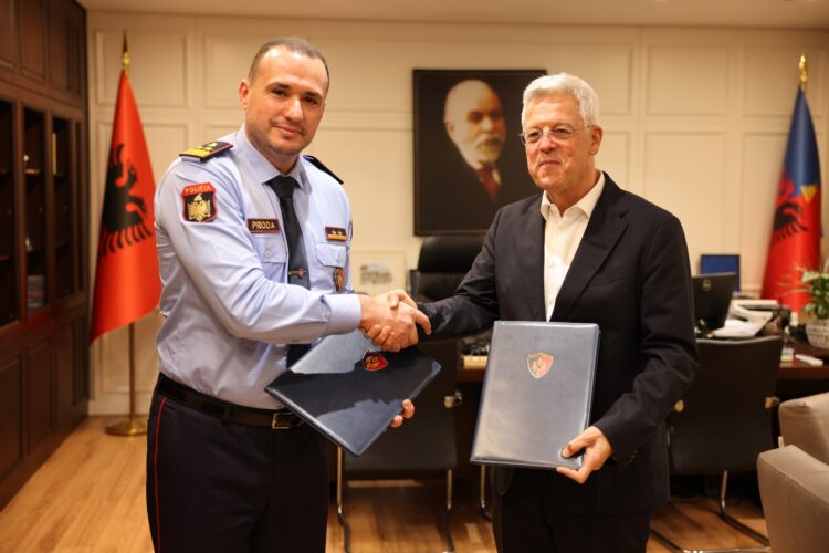 Gjermania dhuron pajisje teknologjike për Policinë e Shtetit:Një hap tjetër drejt…