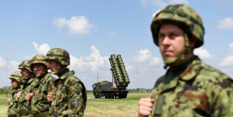 BE-ja kritikon Serbinë për stërvitjen ushtarake me Kinën