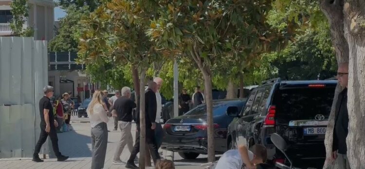 Rama mbyll takimet në Vlorë, në dalje nuk shoqërohet nga kryebashkiaku Dredha