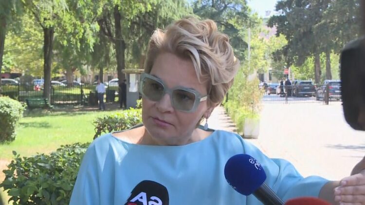 Kryemadhi për Blushin:E largoi Metën nga shtëpia,nëse do fustanin dhe takat e mia…