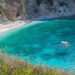 U rrëzua nga shkëmbi, humb jetën turistja holandeze në Himarë