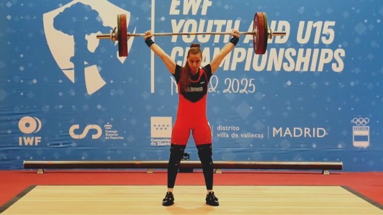 Gjashtë rekorde europiane, Enkileda Carja shpallet kampione e trefishtë e Europës