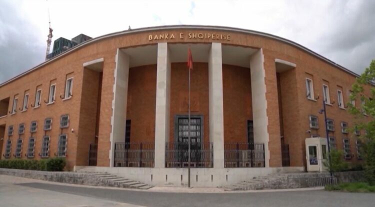 Rritet rezerva valutore e BSH/ Synohet normalizimi i kursit të këmbimit