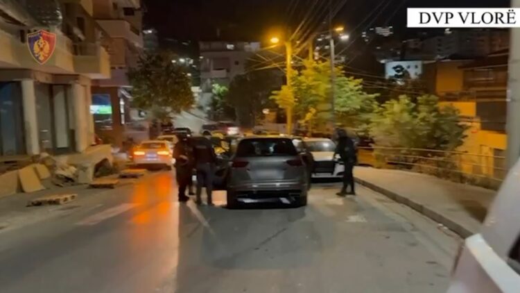 Qarkullonte me municion luftarak në automjet, arrestohet 44-vjeçari në Vlorë