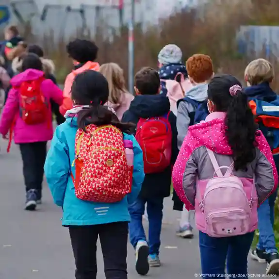 DW: Kuota për nxënësit migrantë në shkollat gjermane?