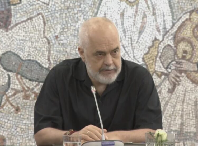 “S’janë banorë të zonës”, Rama për ndërtimet në Theth: S’bëhet fjalë për të shkretë