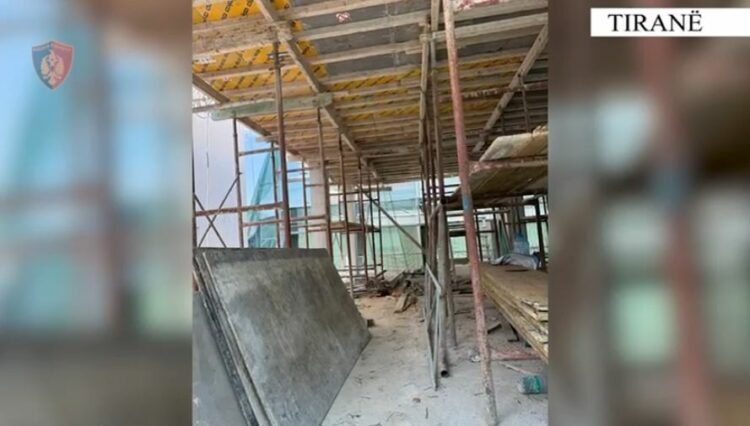 Punime pa leje në “Kodrën e Diellit”, arrestohet inxhinieri dhe punëtori