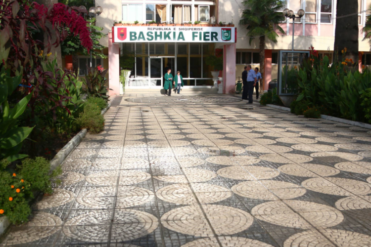 Zbardhet skema e abuzimit në bashkinë e Fierit/Prokuroria: Si u zhdukën 40 mln lekë