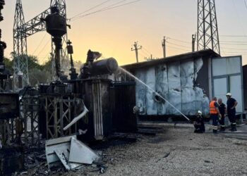 Përfshihet nga zjarri nënstacioni i Ibës, OSSH stakon energjinë në disa zona