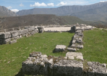 Antigonea magjeps turistët, rritje me 21% e vizitorëve në gjysmën e parë të vitit