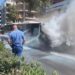 Përfshihet nga zjarri autobusi i linjës Tiranë-Kamëz