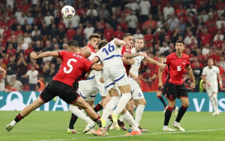 FIFA dënon Federatën Serbe, rrezikohet ndeshje pa tifozë ndaj Shqipërisë