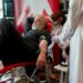 Rama dhe stafi i Kryeministrisë dhurojnë gjak: Ndihmojmë ata që kanë nevojë, por…
