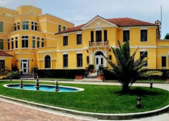 Viza amerikane/ Ambasada e SHBA në Tiranë i pret shpresat për këta vizitorë