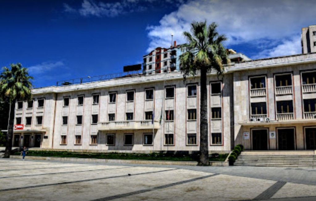 Belinda Balluku kërkon dorëheqjen e drejtorëve të Bashkisë Lushnje