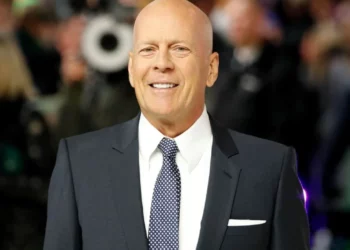 Përkeqësohet gjendja e Bruce Wills, nuk mundet më të flasë, të lexojë dhe të ecë