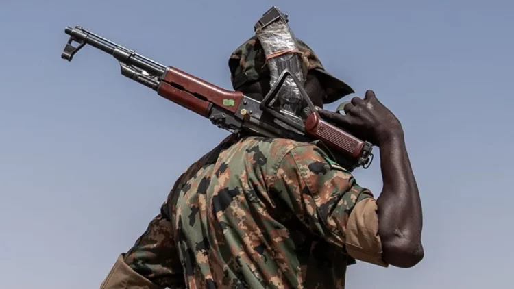 Rajoni i pasur me naftë në Sudan bëhet fronti i ri i luftës