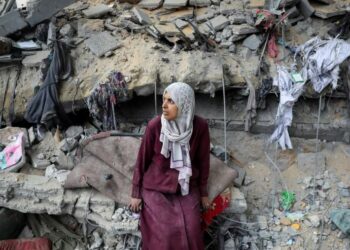 Mbi 90 palestinezë të vrarë në Gaza, përfshirë 45 që po prisnin ndihmat