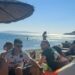 Grekët vajtojnë për shqiptarët? Mungojnë punëtorë në turizëm