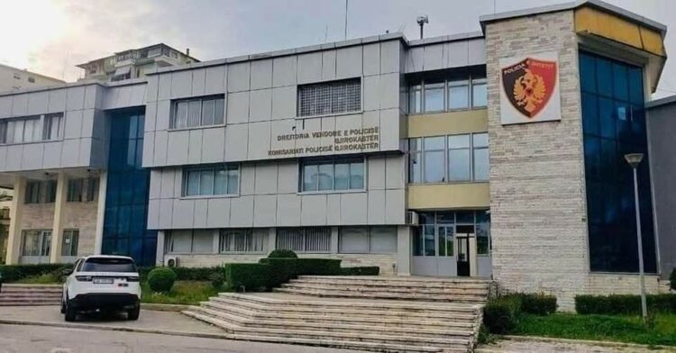 Gjirokastër/ Shpërndante video pornografike me të mitur, pranga për 23-vjeçarin