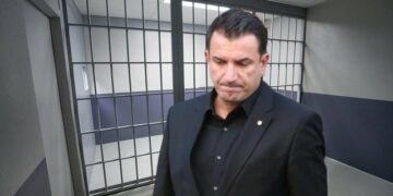 “Dëgjova Erionin që po qante”, dëshmia e gardianit që i dha telefonin Veliajt