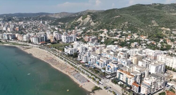 Rritet numri i apartamenteve të blera nga shqiptarët e Kosovës në Shqipëri