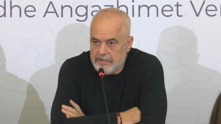 “Drejtori i UKT-së me 30 këshilltarë”/ Rama: Nuk e ka Shqipëria këtë luks!