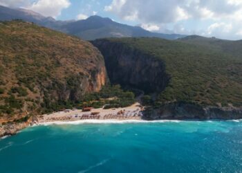 Turizmi patriotik, shqiptarët zgjedhin të pushojnë brenda vendit