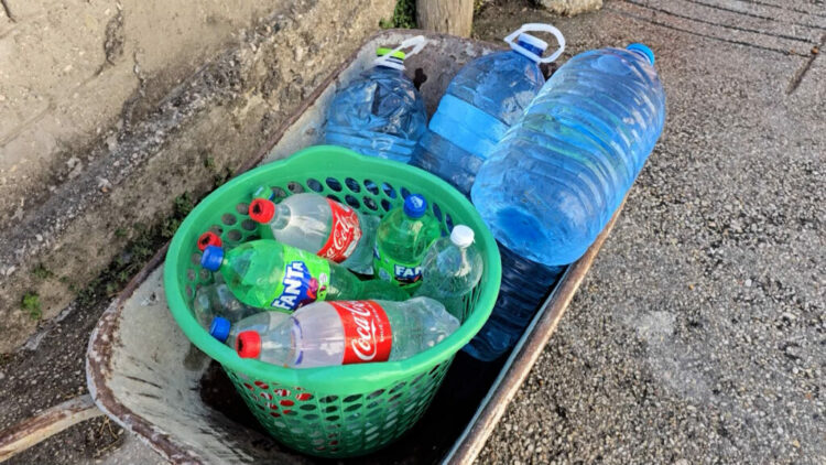 Vlora pa ujë/ Banorët janë ankuar në bashki, por nuk kanë gjetur zgjidhje