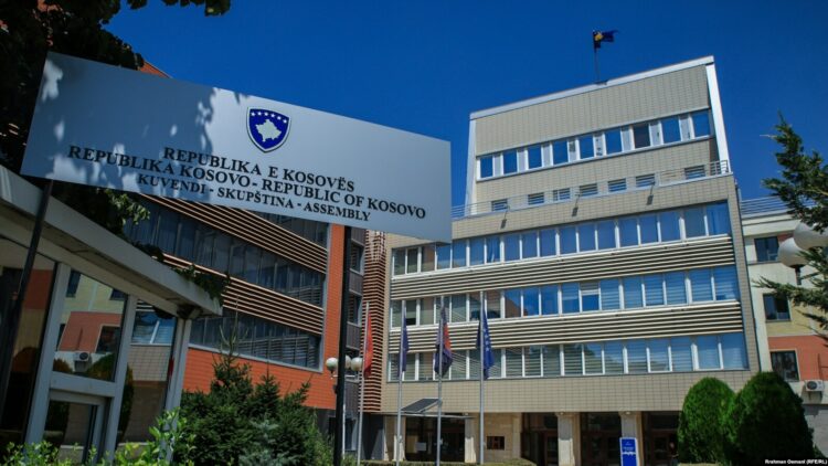 Ngërçi në Kosovë, BE inkurajon partitë politike për konstituimin e Parlamentit