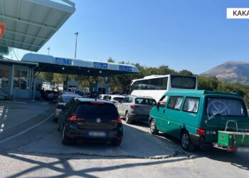 Fluks udhëtarësh në Kakavijë/Policia kufitare: Po punojmë me ritme të përshpejtuara