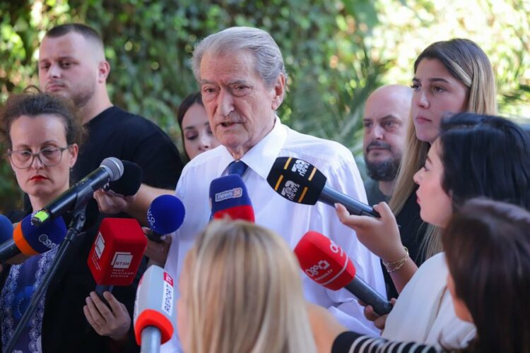 “Përgjegjësi kryesor…”/Berisha për ’21 Janarin’: Ishte krim shtetëror pa dashje