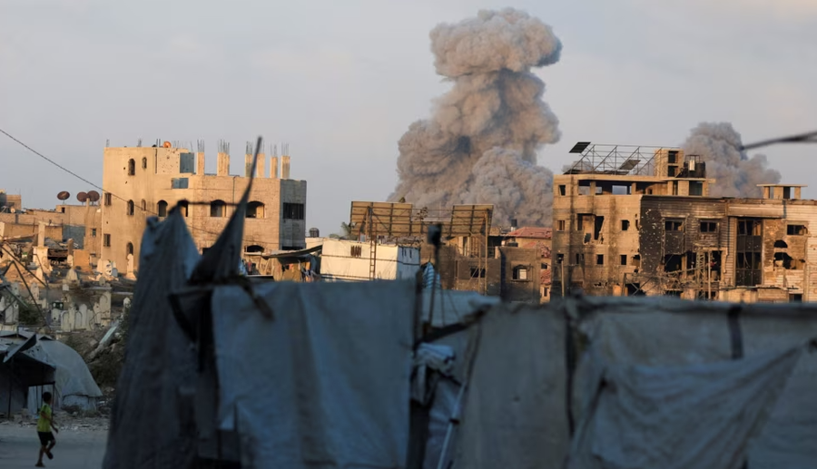 Shpallet zi buke në Gaza