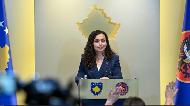 Osmani uron kreun e ri të Kuvendit: Qeveria të votohet sa më shpejt